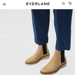 Everlane Chelsea boot in biscuit